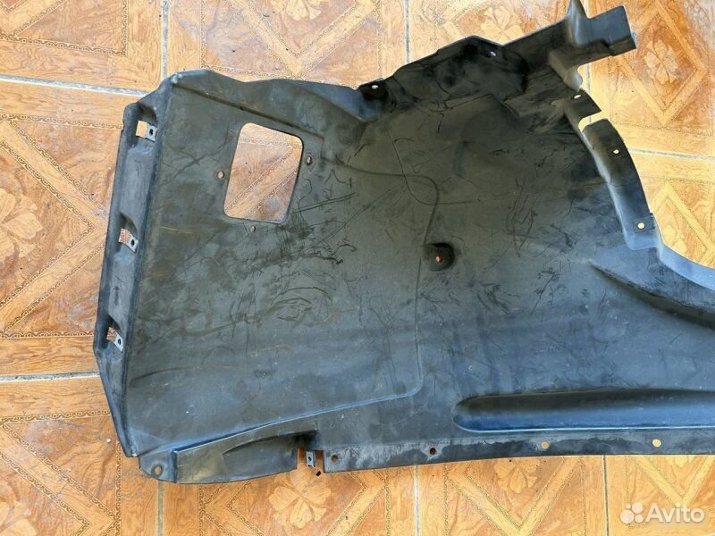 Подкрылок передний правый BMW X5 E70 N62B48 2008