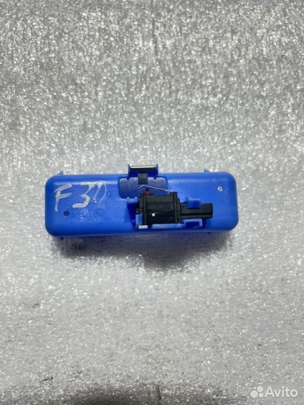 Кнопка открывания багажника BMW 3 F30 N20B20 2012