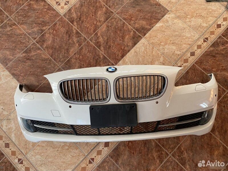 Бампер передний BMW 5 F10 N52B30 2010