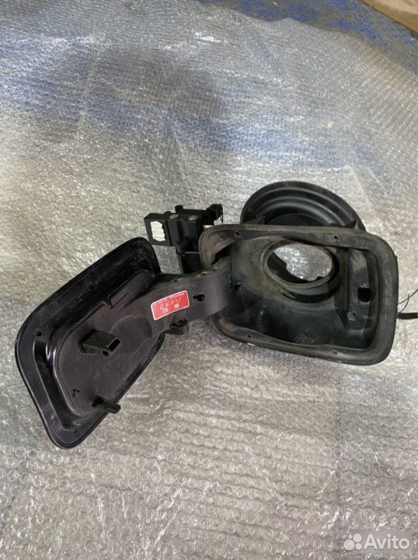 Лючок бензобака BMW X1 E84 N46B20 2010