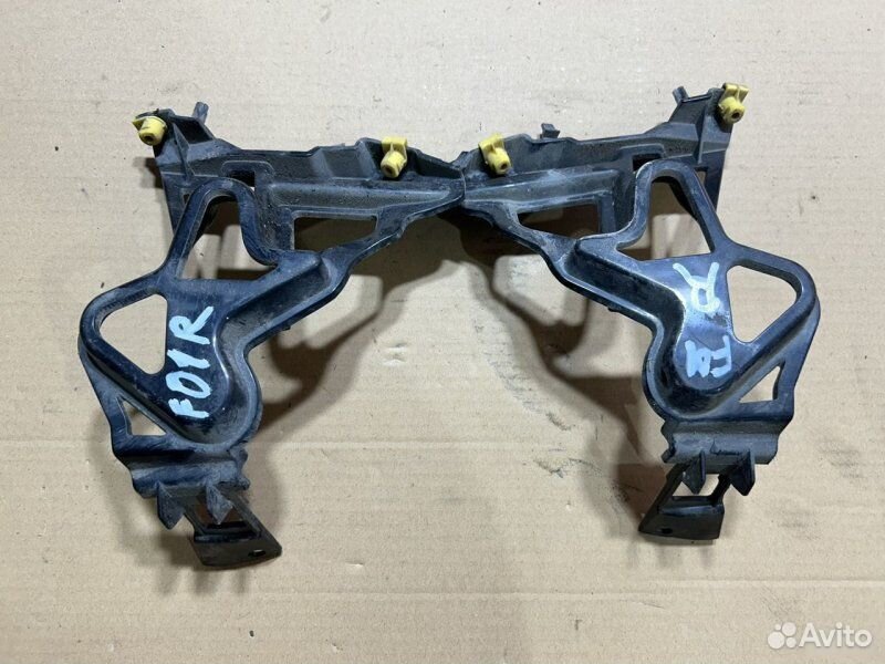 Кронштейн крыла BMW 7 F01 N54B30 2010