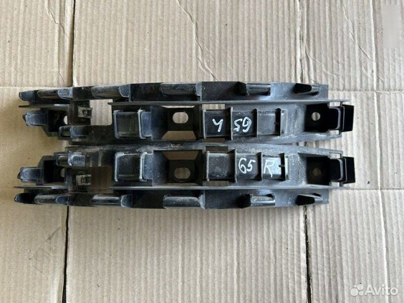 Кронштейн бампера задний BMW 7 E65 N62B48 2008