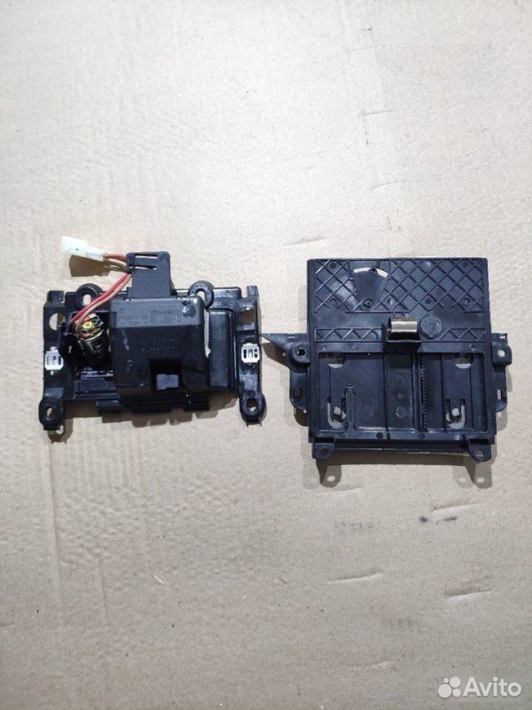 Пепельница передняя BMW 5 E60 M54B30 2005