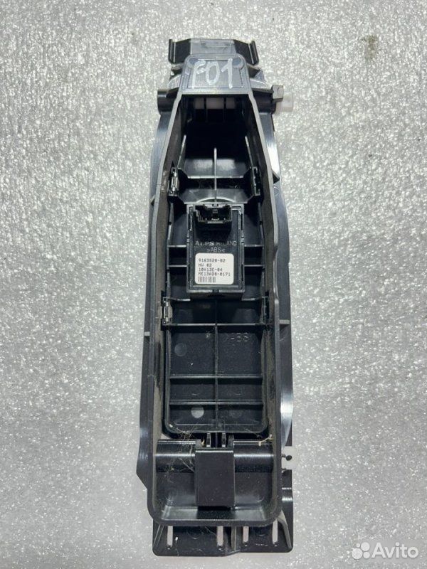 Кнопка стеклоподъемника BMW 7 F01 N54B30 2010