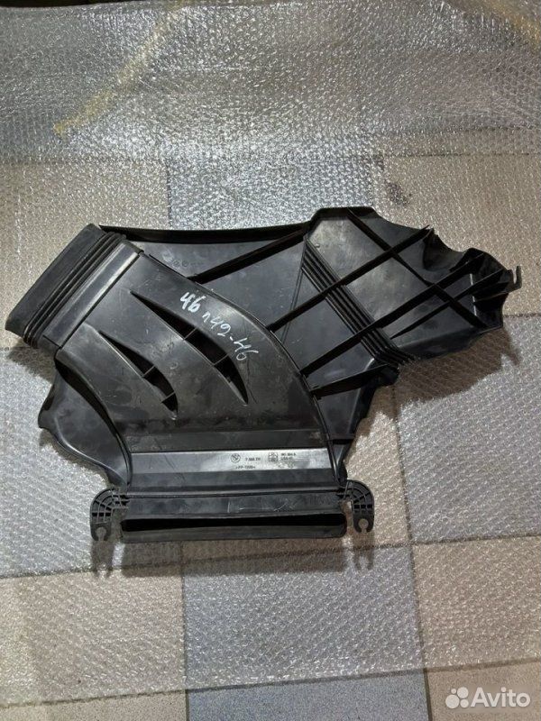 Воздухозаборник BMW 3 E46 N46B20 2004