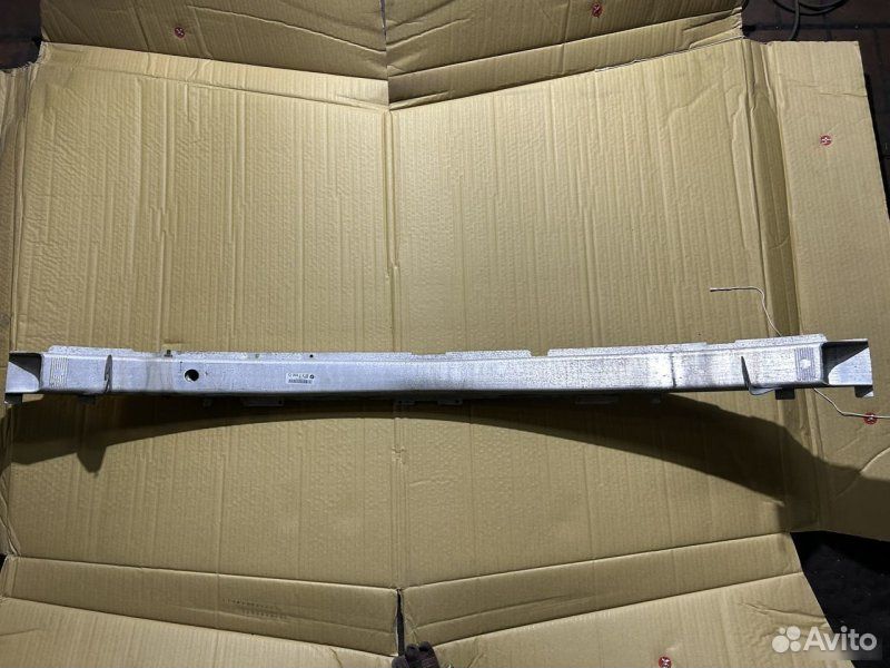 Усилитель бампера передний BMW 7 F01 N54B30 2010