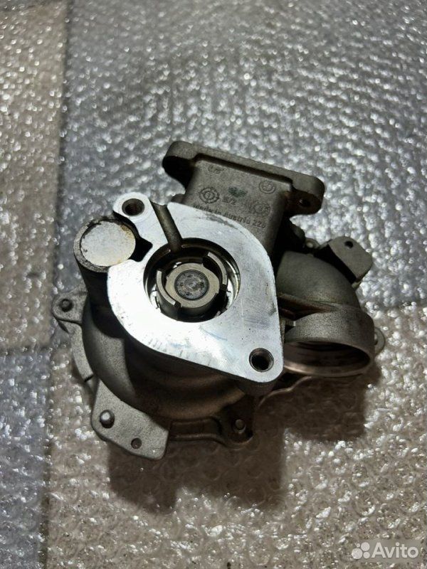 Помпа водяная BMW X1 E84 N46B20 2010