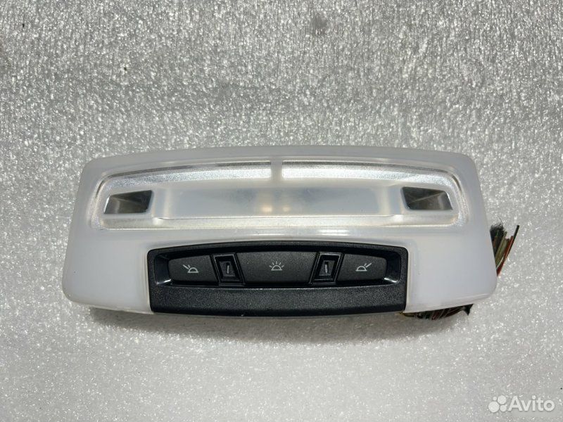 Плафон подсветки салона BMW 3 F30 N20B20 2012