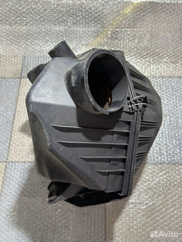 Корпус воздушного фильтра BMW 5 E60 M52B25 2005