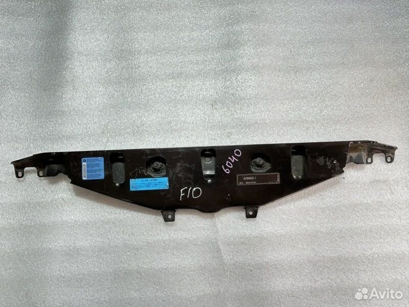 Панель передний BMW 5 F10 N52B30 2010