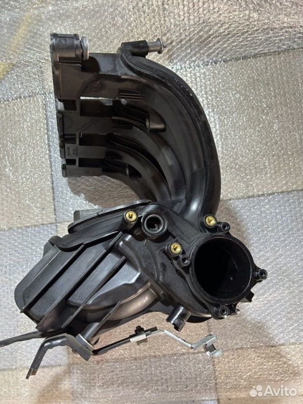 Впускной коллектор BMW 1 E87 N46B20 2007