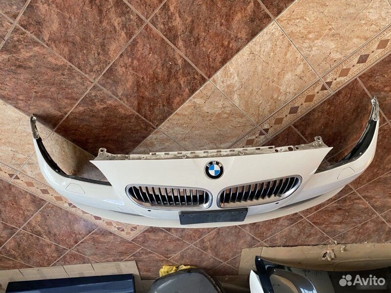 Бампер передний BMW 5 F10 N52B30 2010