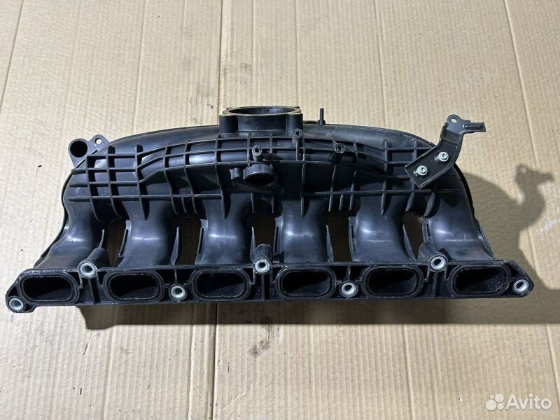 Впускной коллектор BMW 7 F01 N54B30 2010