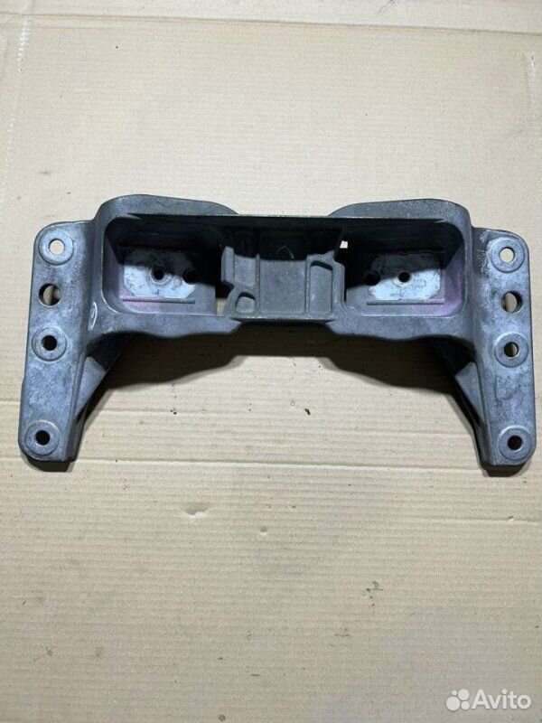 Кронштейн АКПП BMW 5 E60 M54B30 2005