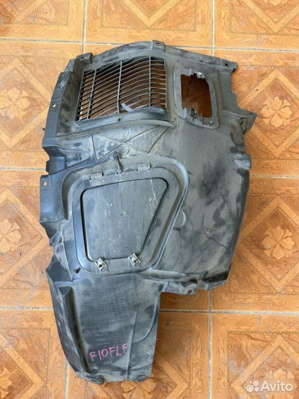 Подкрылок передний левый BMW 5 F10 N52B30 2010