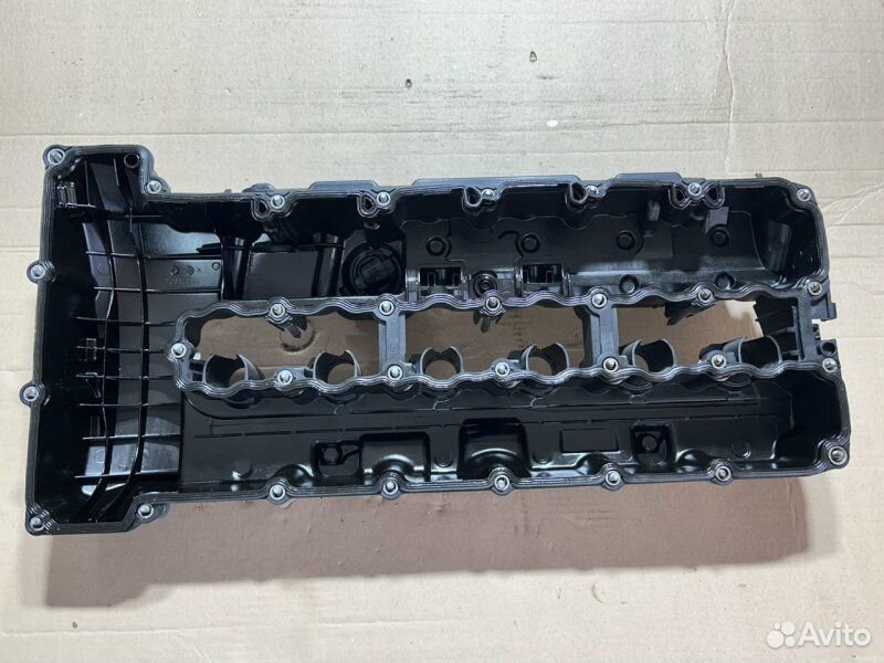 Крышка клапанов BMW 3 E92 N54B30 2010