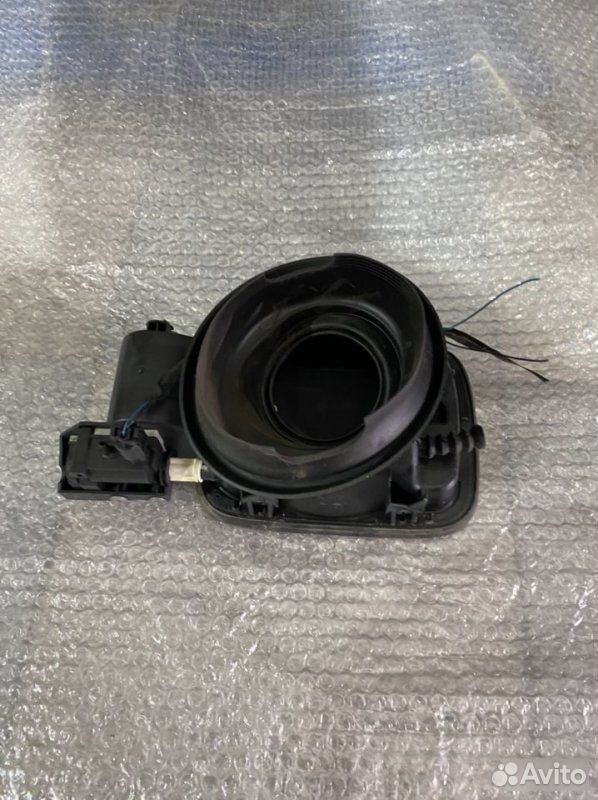 Лючок бензобака BMW X1 E84 N46B20 2010