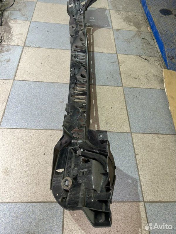 Кронштейн бампера задний BMW 7 F01 N54B30 2010