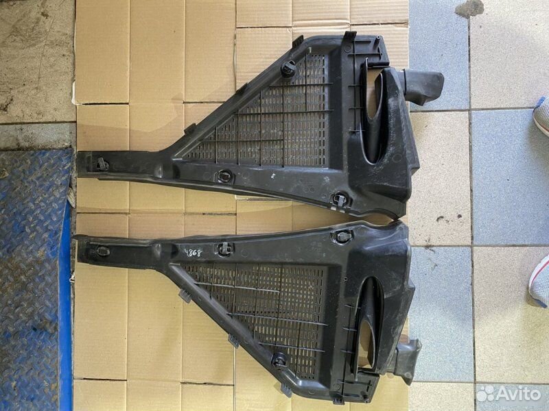 Крышка корпуса салонного фильтра BMW X5 E70 N62B48