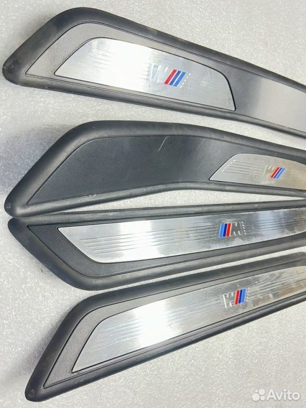 Накладки на пороги BMW 7 F01 N54B30 2010
