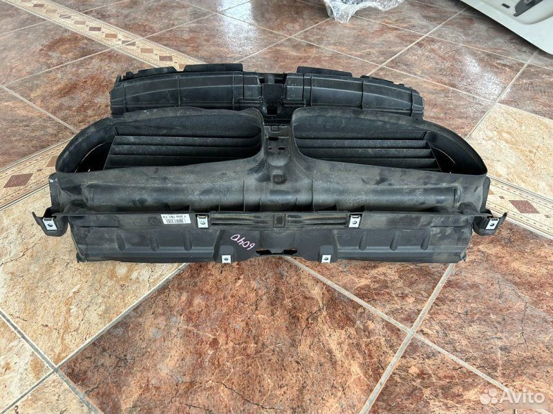 Воздуховод радиатора BMW 5 F10 N52B30 2010