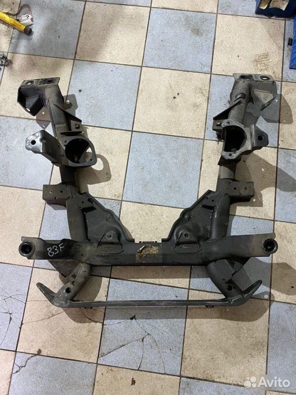 Подрамник передний BMW X3 E83 M54B30 2005