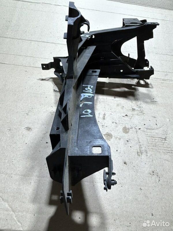 Кронштейн фары левый BMW 7 F01 N54B30 2010