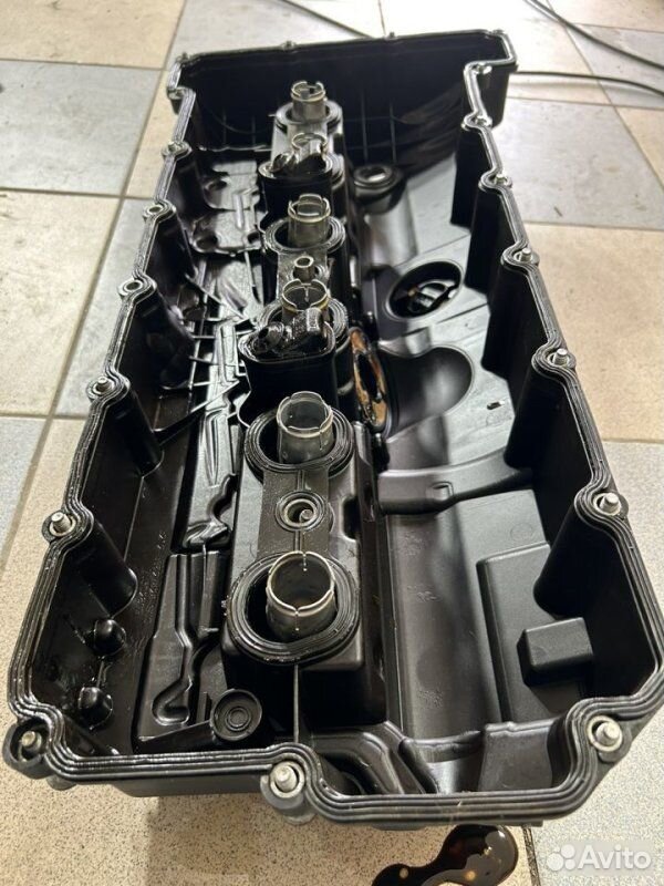 Крышка клапанов BMW X5 E70 N52B30 2008