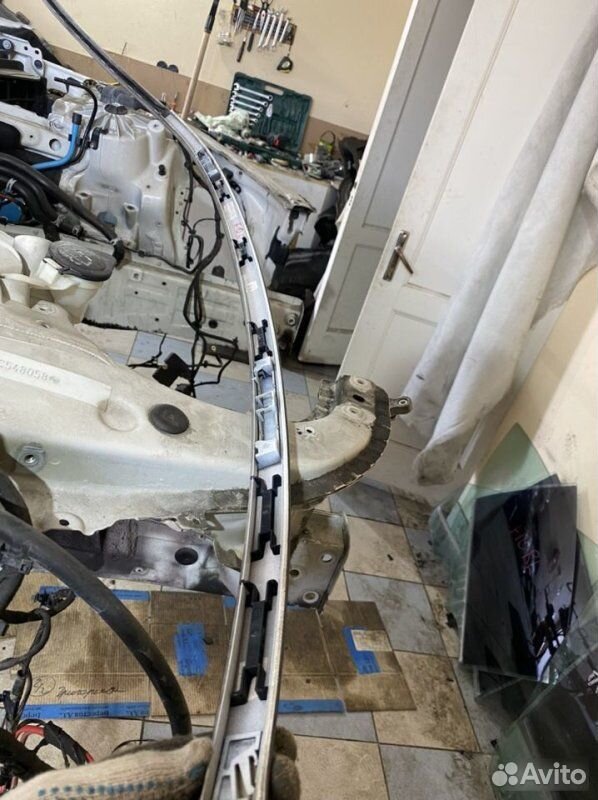 Молдинг крыши правый BMW 5 F10 N52B30 2010