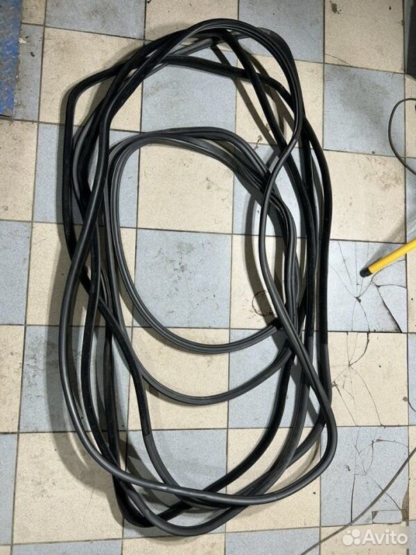 Уплотнитель двери BMW X5 E70 N62B48 2008