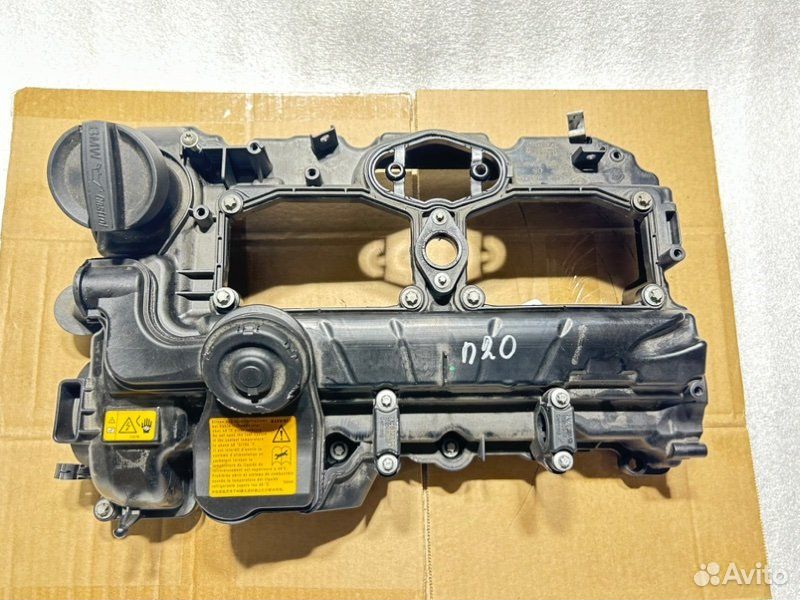 Крышка клапанов BMW 3 F30 N20B20 2012