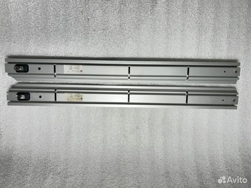Направляющая пола багажника BMW X3 E83 N52B30AF