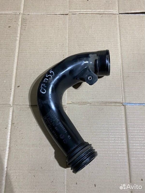 Патрубок BMW 5 F07 N55B30 2010