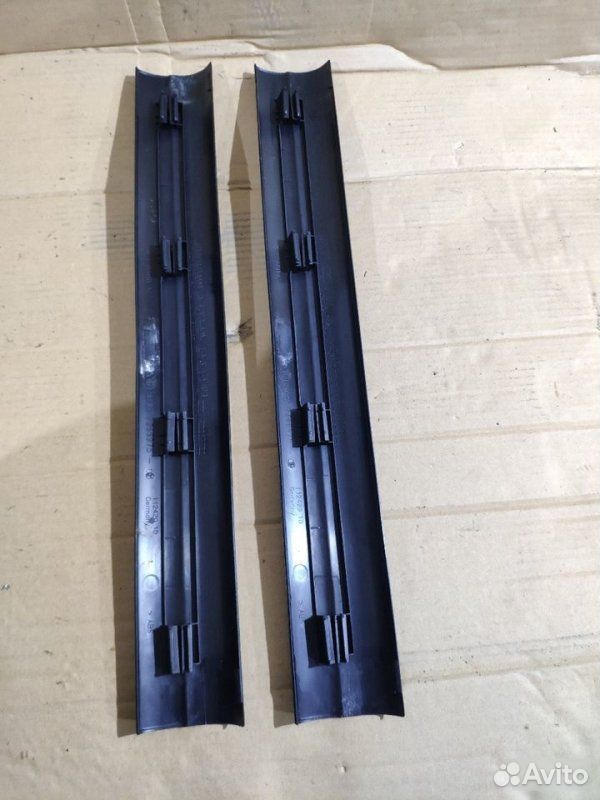 Накладка порога правая BMW 1 E87 N46B20 2007