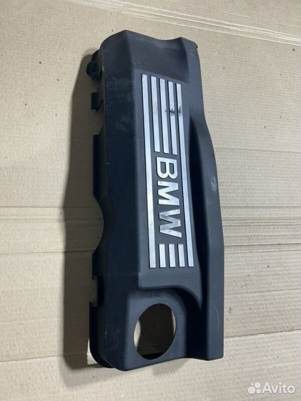Декоративная накладка двигателя BMW X1 E84 N46B20