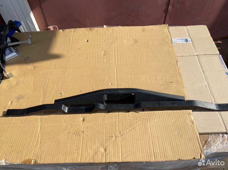 Накладка крышки багажника BMW X5 E70 N62B48 2008