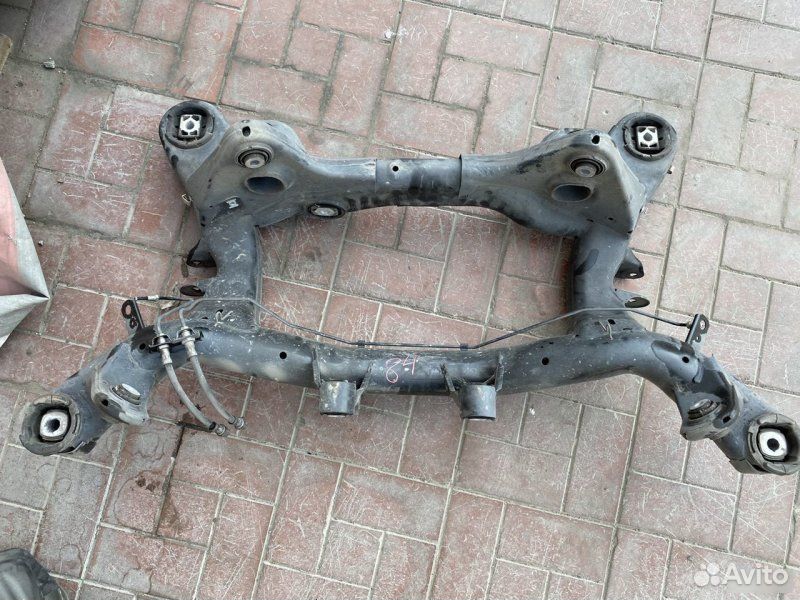 Подрамник задний BMW X1 E84 N46B20 2010