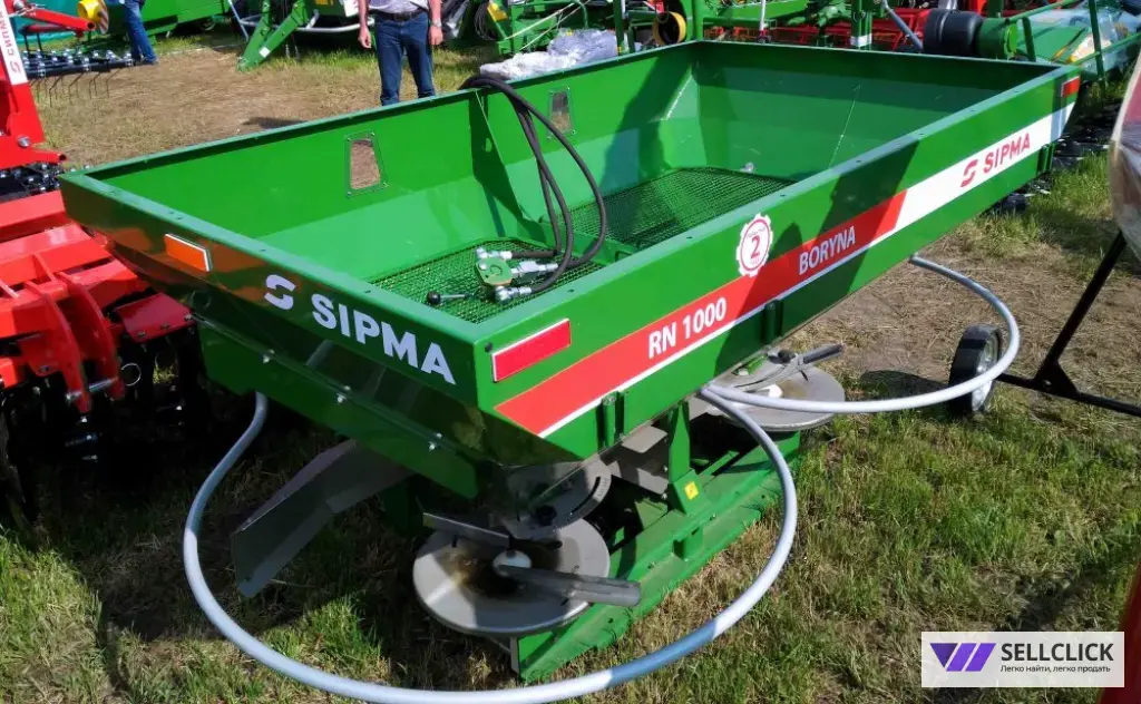 Разбрасыватель минеральных удобрений RN 500/1000 BORYNA 500/1000 л (Сипма)