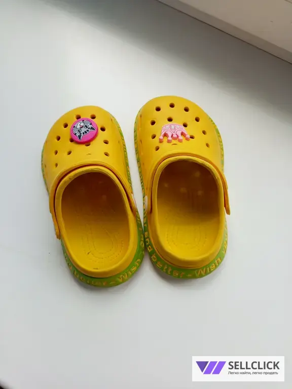 Кроксы детские летние.
