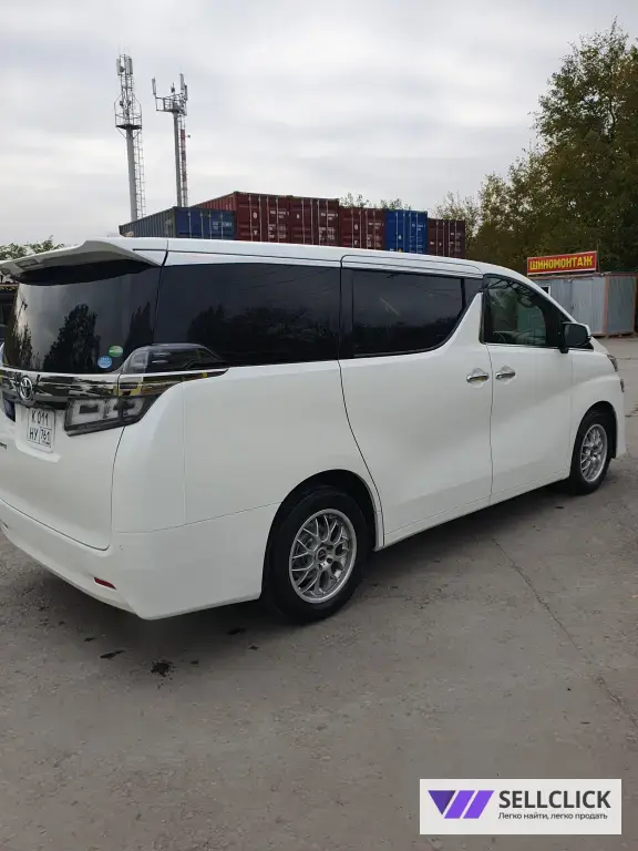 Toyota Vellfire 2,5 Вариатор, 2019, 118000 км