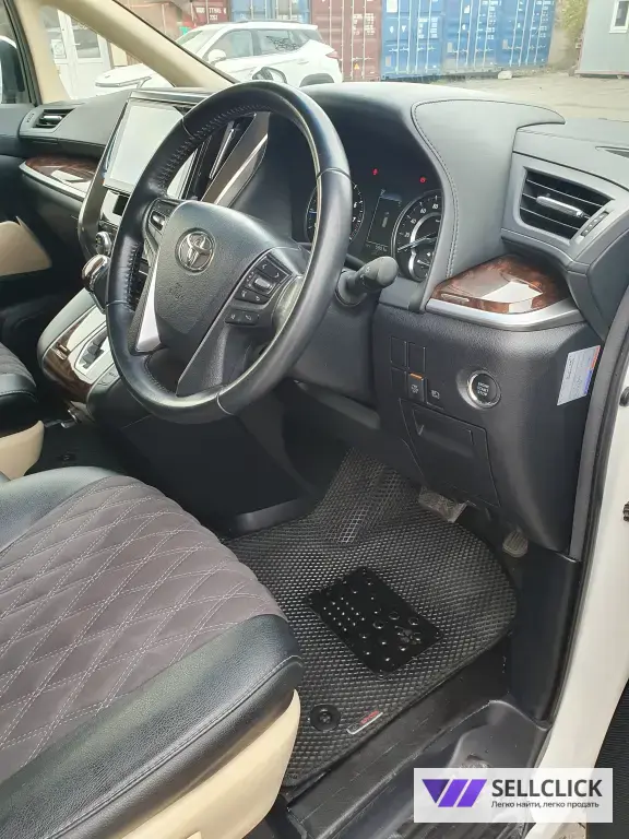 Toyota Vellfire 2,5 Вариатор, 2019, 118000 км