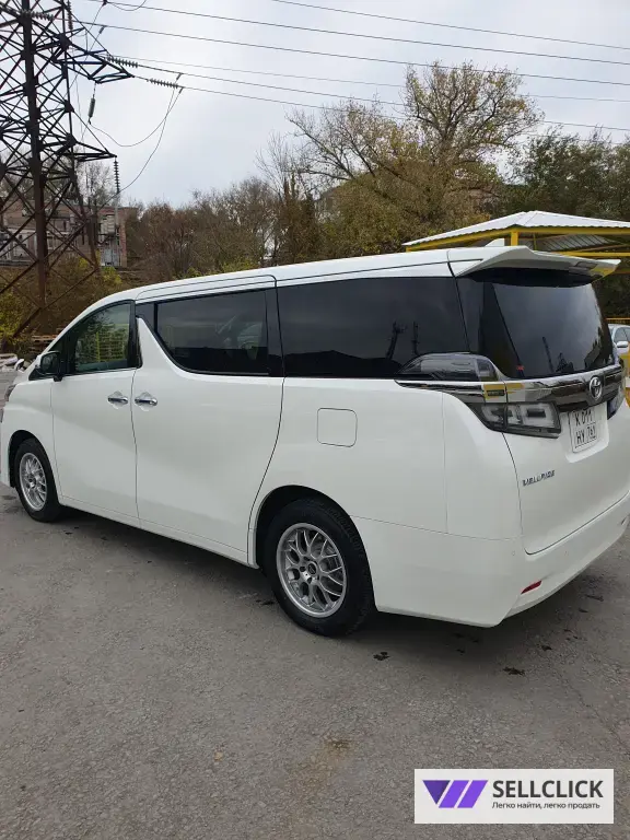 Toyota Vellfire 2,5 Вариатор, 2019, 118000 км