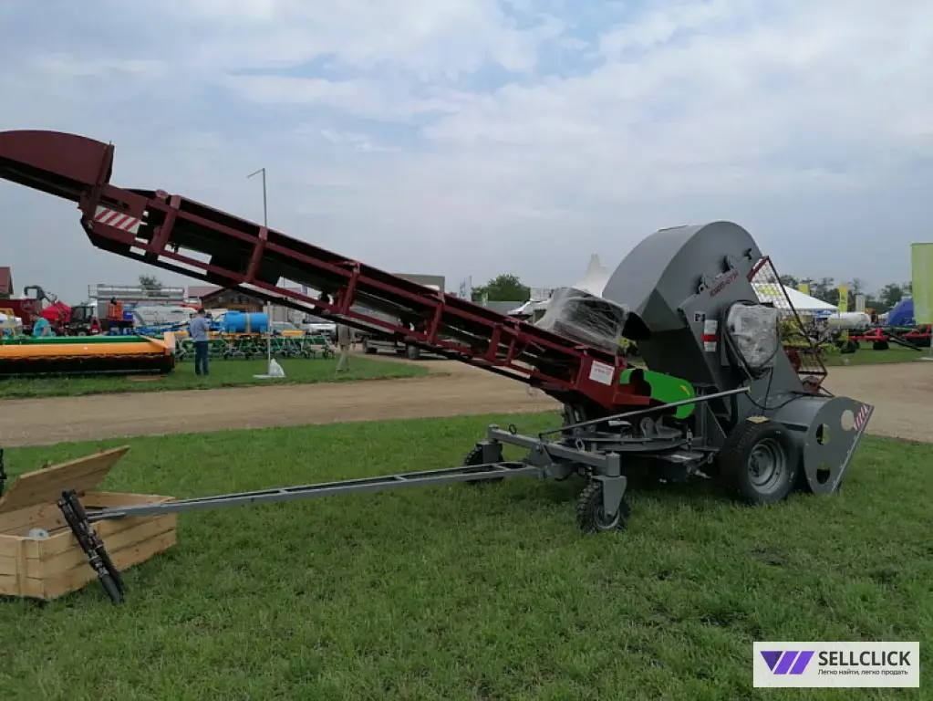 Ковшовый шнековый погрузчик КШП-6УМ-02