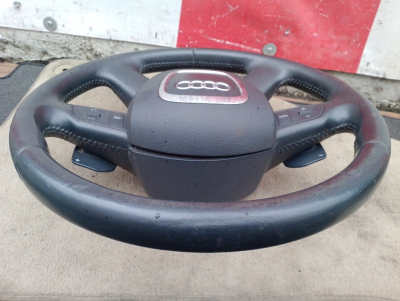Рулевое колесо руль кожа с подушкой безопасности AIR BAG на Audi A6 C6 4F / Ауди А6 С6 2006-2012г.\nОригинал.\nПрисутствуют  небольшие дефекты.\nКонтрактная запчасть из Японии. Отправим в регионы ТК.