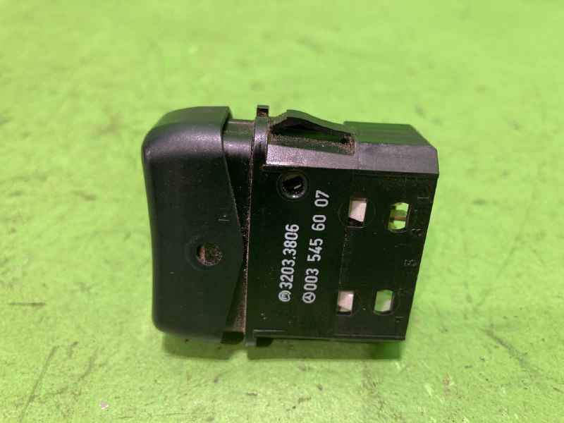 Выключатель клавишный KAMAZ 5490-S5