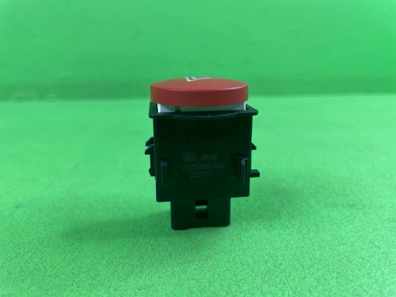 Включатель аварийной сигнализации FAW J7