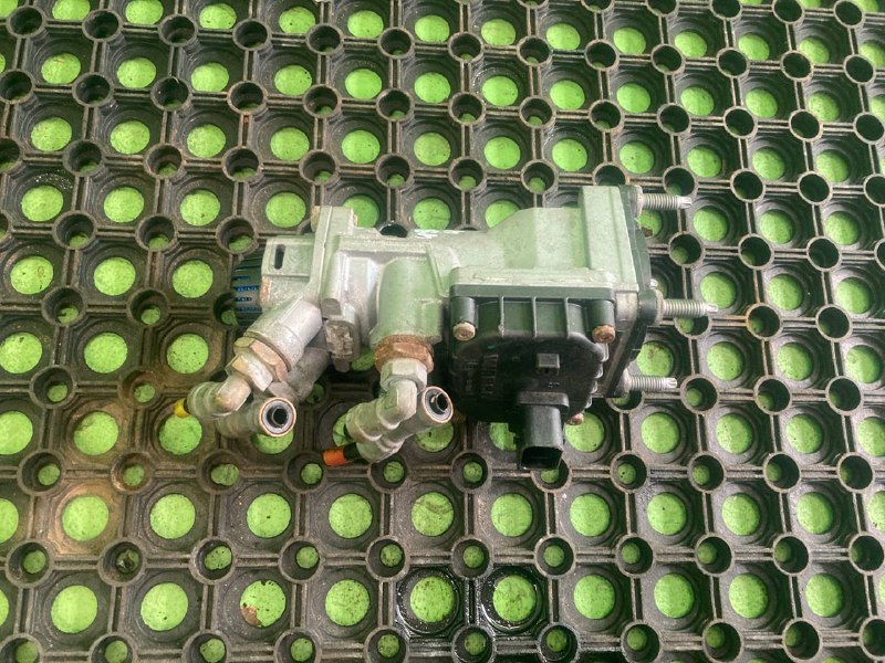 Кран тормозной ножной KAMAZ 5490-S5