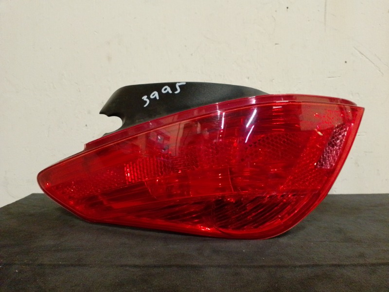 Фонарь задний левый на Peugeot 308 I 1.6 Turbo EP6 2007-2011 г / Пежо 308 I 1.6 Турбо ЕП6 2007-2011 г\nОригинал.\nВ отличном состоянии. Без дефектов.\nГарантия на установку и проверку.\nКонтрактная запчасть из Японии. \nОтправим в регионы ТК.\nНа этот авт
