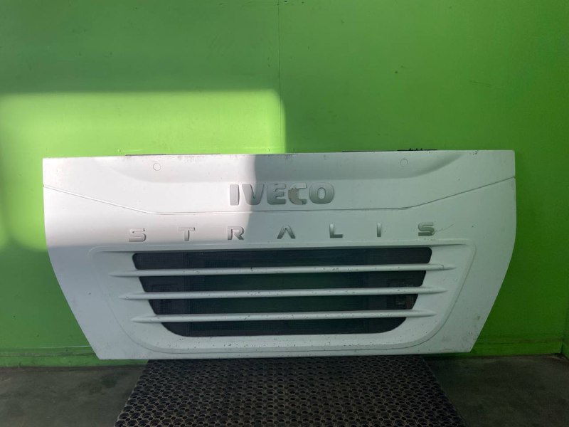 Решетка радиатора IVECO STRALIS