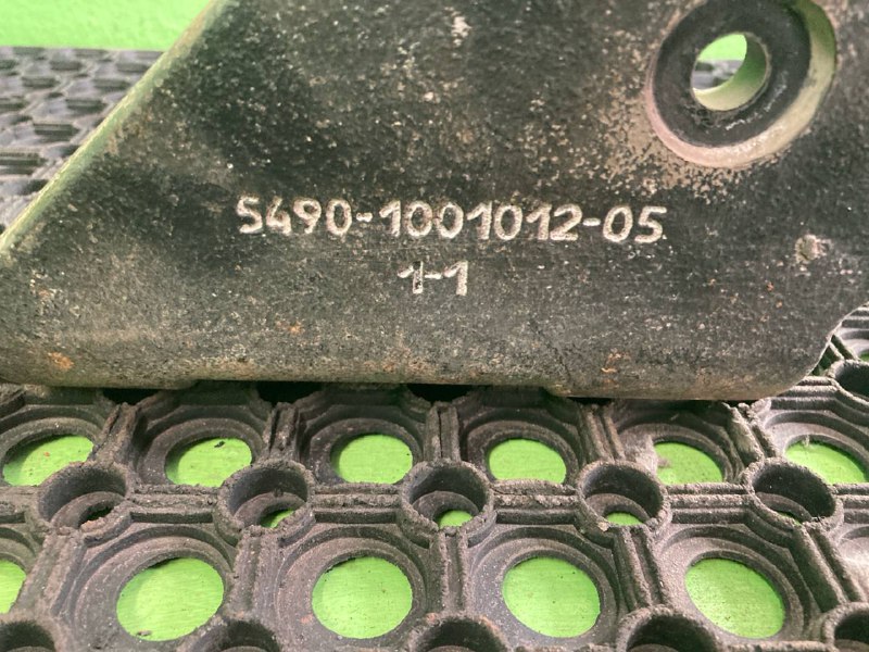 Кронштейн подушки KAMAZ 5490-S5